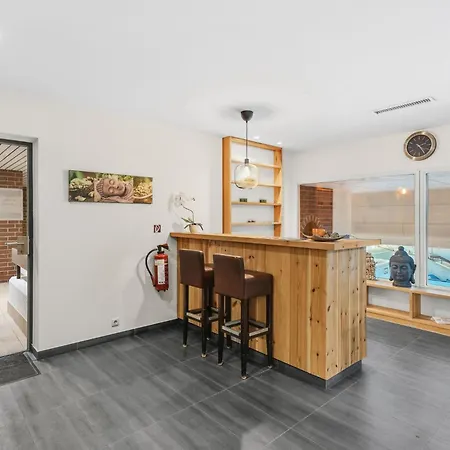 Lägenhet Wipfelglueck Mit Pool Und Sauna